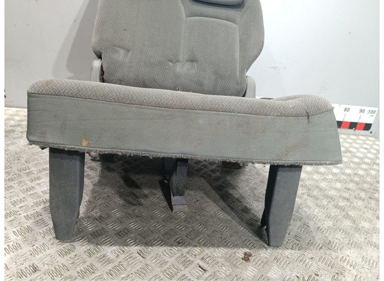 Сиденье заднее к Chrysler Voyager, 2003г.
