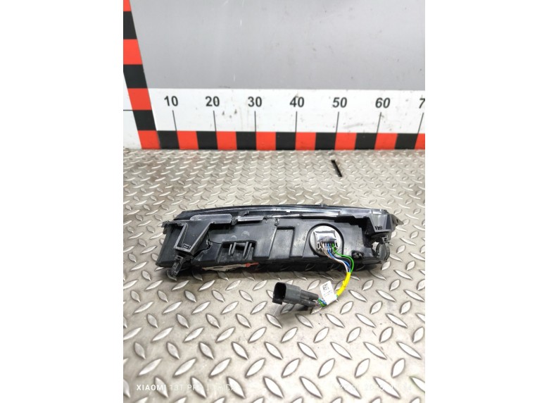 Фонарь габаритный задний левый к Фонарь габаритный задний левый к Land-Rover RangeRover undefined г. Range Rover