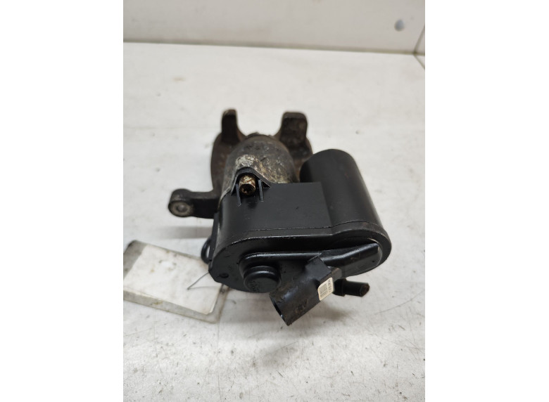 Суппорт задний левый к Volkswagen Passat, 2007г.