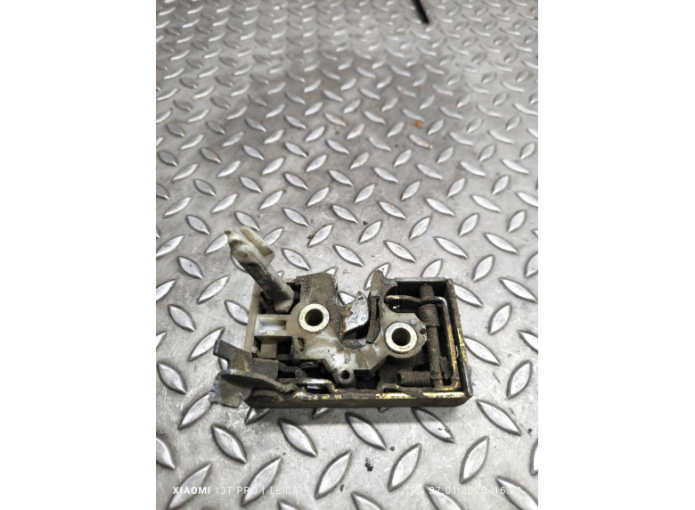 Замок двери передней правой к Volkswagen Golf, 1984г.