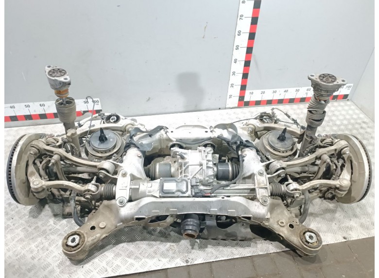 Балка подвески задняя к Land-Rover Range Rover