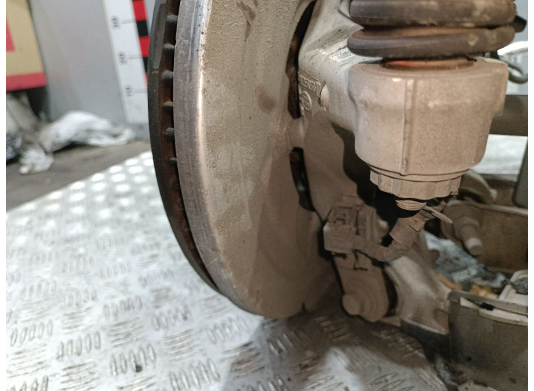 Кожух защитный тормозного диска к Land-Rover Range Rover, 2023г.