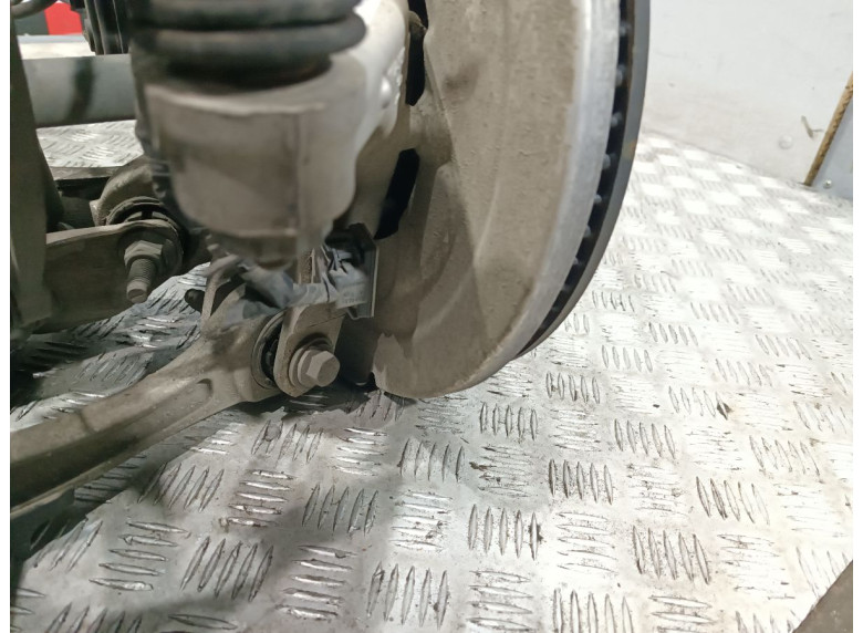 Кожух защитный тормозного диска к Land-Rover Range Rover, 2023г.