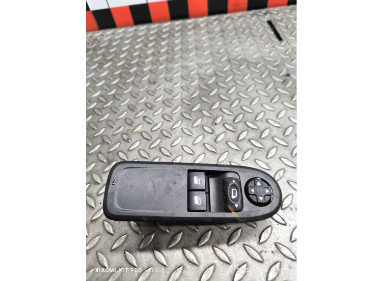 Блок управления стеклоподъемниками к Citroen C3, 2006г.