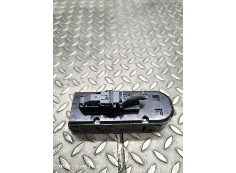 Блок управления стеклоподъемниками к Opel Astra, 2006г.