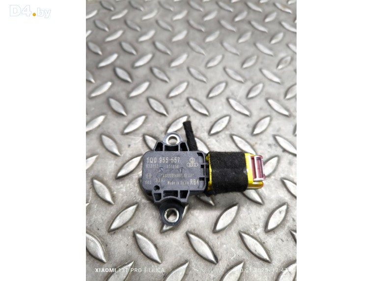 Датчик удара к Volkswagen Passat undefined г.