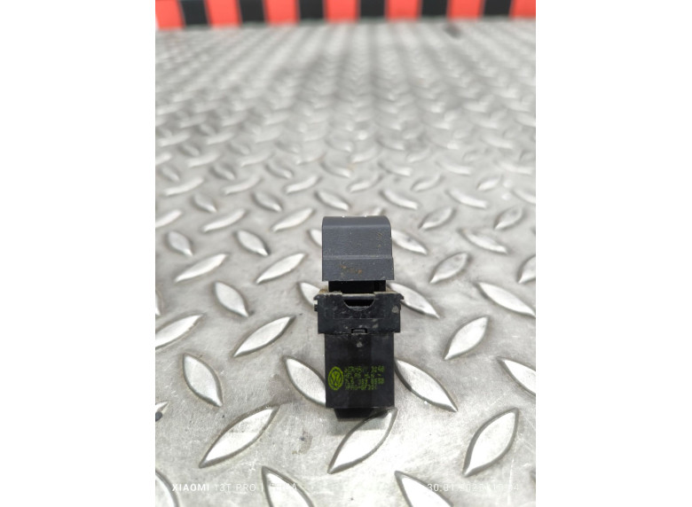 Кнопка стеклоподъемника к Volkswagen Passat, 2009г.