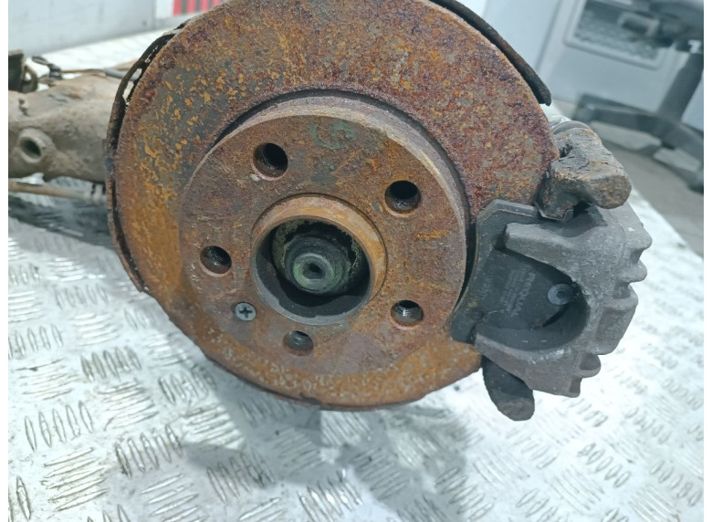 Ступица задняя левая к Volkswagen Golf, 2000г.