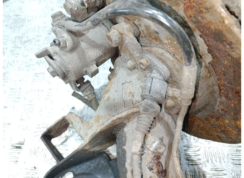 Ступица задняя левая к Volkswagen Golf, 2000г.