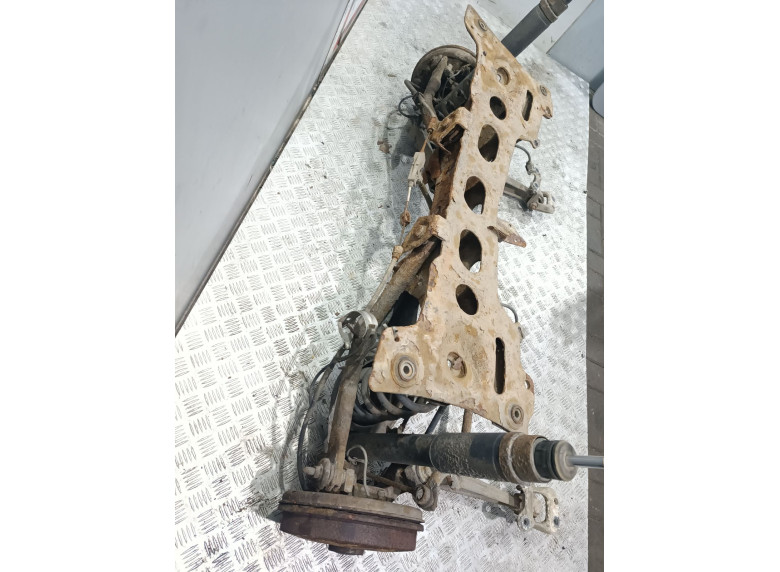 Балка подвески задняя к Peugeot 406, 2001г.