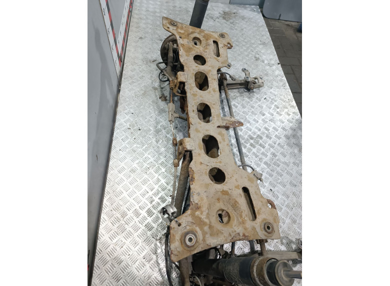 Балка подвески задняя к Peugeot 406, 2001г.