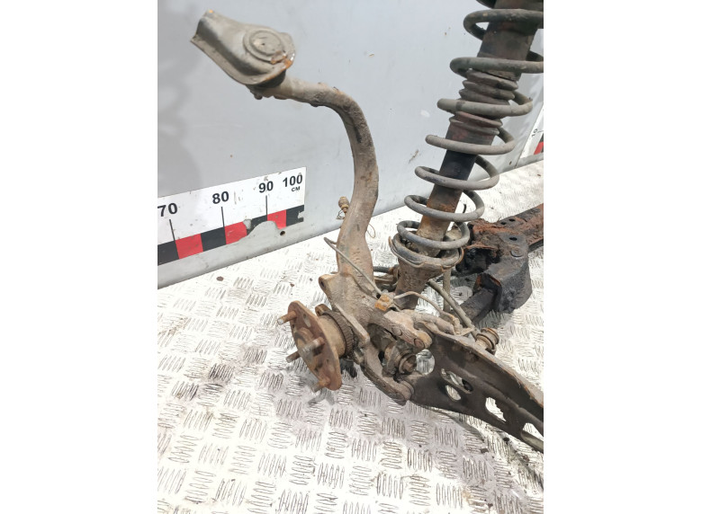 Ступица задняя правая к Rover 600, 1998г.