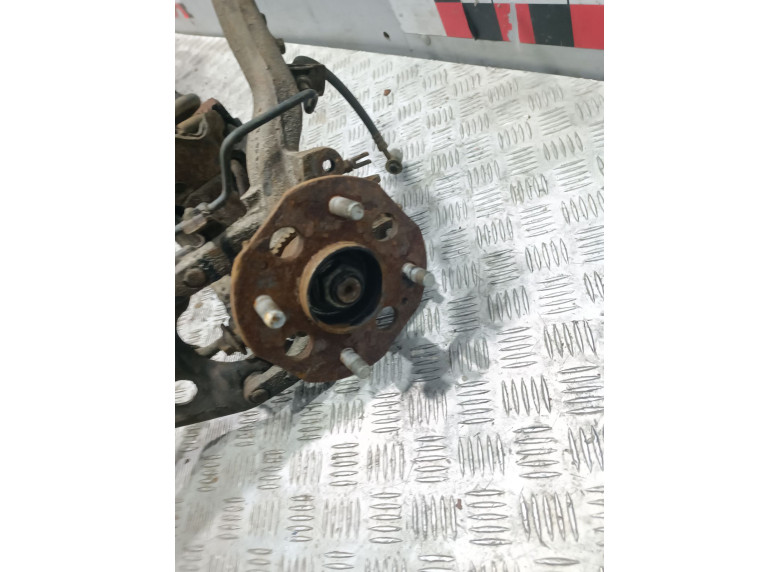 Ступица задняя левая к Rover 600, 1998г.