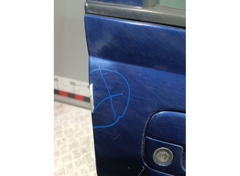 Дверь передняя правая к Peugeot 406, 2000г.