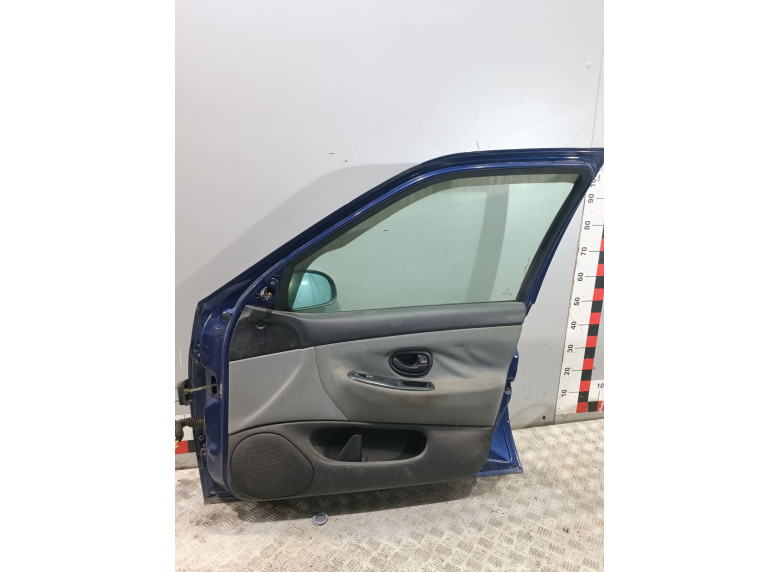 Дверь передняя правая к Peugeot 406, 2000г.