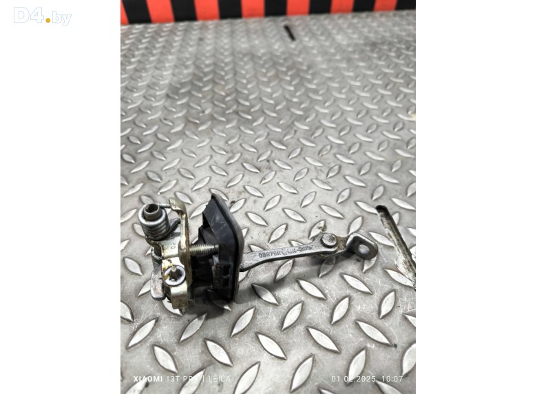 Ограничитель открывания двери задней к Renault Duster undefined г.