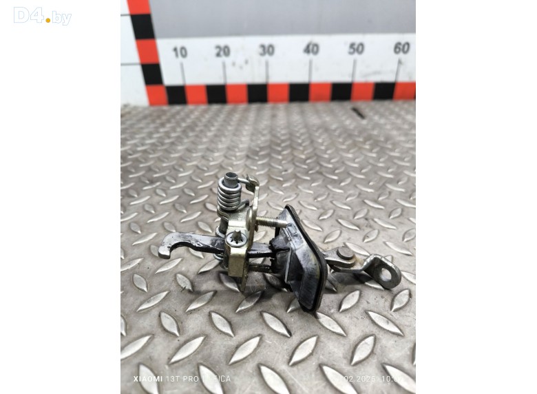 Ограничитель открывания двери передней к Renault Duster undefined г.