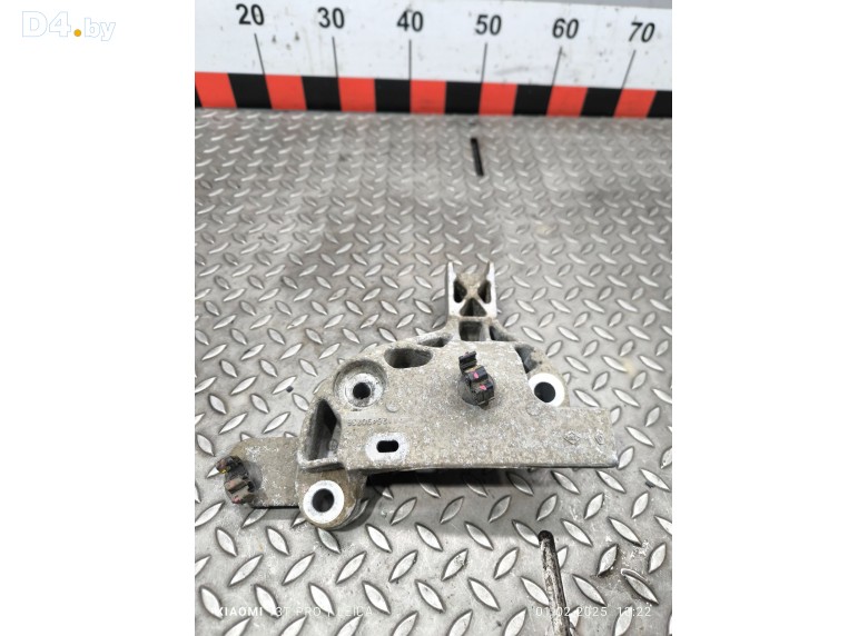 Кронштейн двигателя к Renault Duster undefined г.