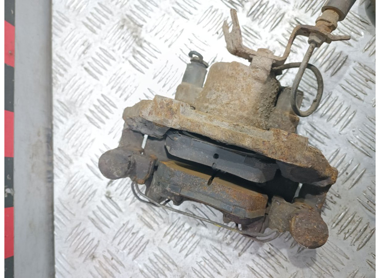 Суппорт передний правый к Audi 100, 1994г.