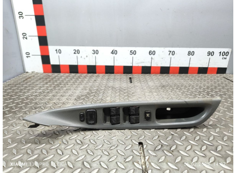 Блок управления стеклоподъемниками к Mazda 6, 2003г.