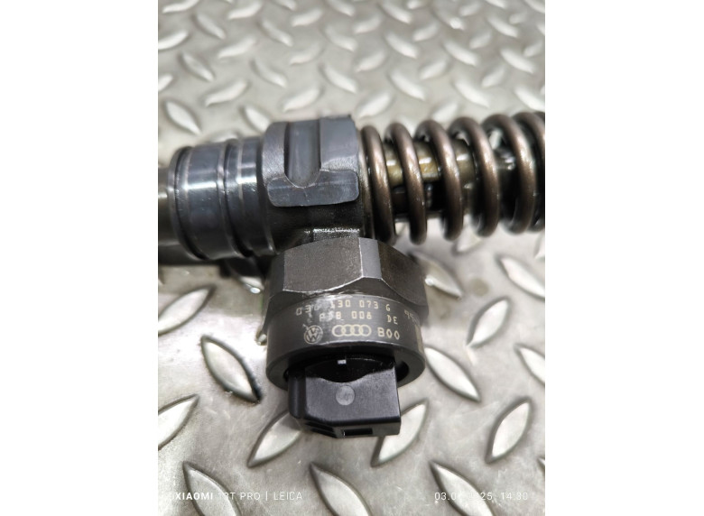 Форсунка к Volkswagen Passat, 2001г.