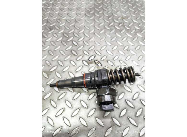 Форсунка к Volkswagen Passat, 2001г.