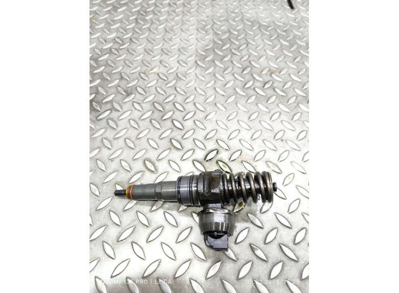 Форсунка к Volkswagen Passat, 2008г.