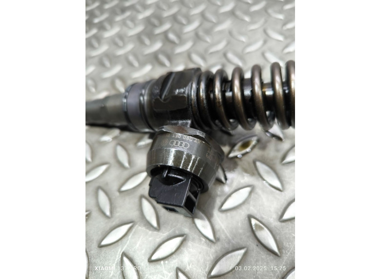 Форсунка к Volkswagen Passat, 2008г.