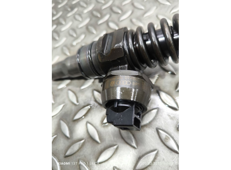 Форсунка к Volkswagen Passat, 2004г.