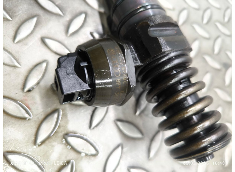 Форсунка к Volkswagen Passat, 2004г.