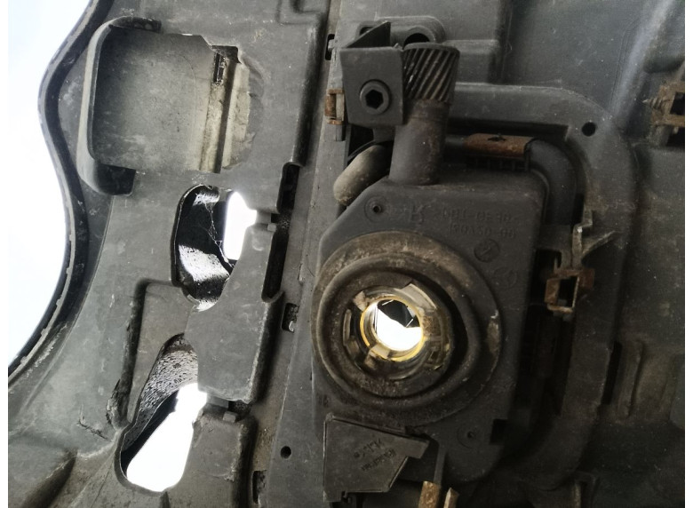 Фара противотуманная правая к Mercedes C W203, 2005г.