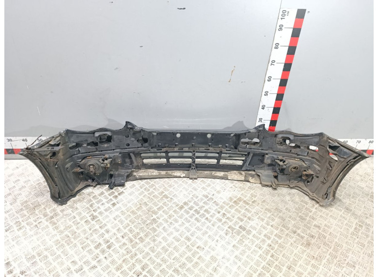 Бампер передний к Mercedes C W203, 2005г.