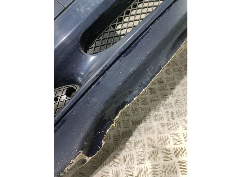 Бампер передний к Mercedes C W203, 2003г.