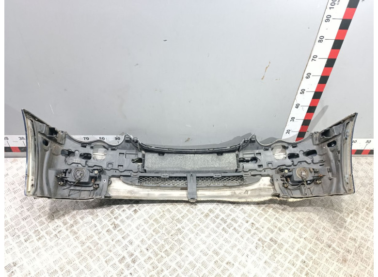 Бампер передний к Mercedes C W203, 2003г.