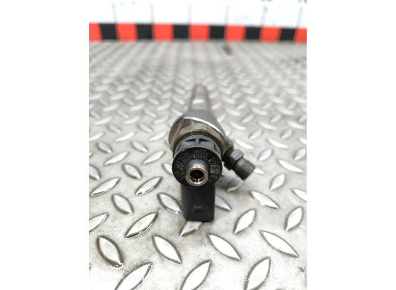 Форсунка к Volkswagen Passat, 2015г.