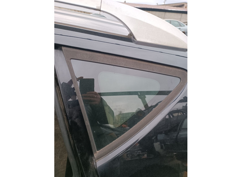 Стекло кузовное боковое левое к Geely Emgrand X7, 2015г.