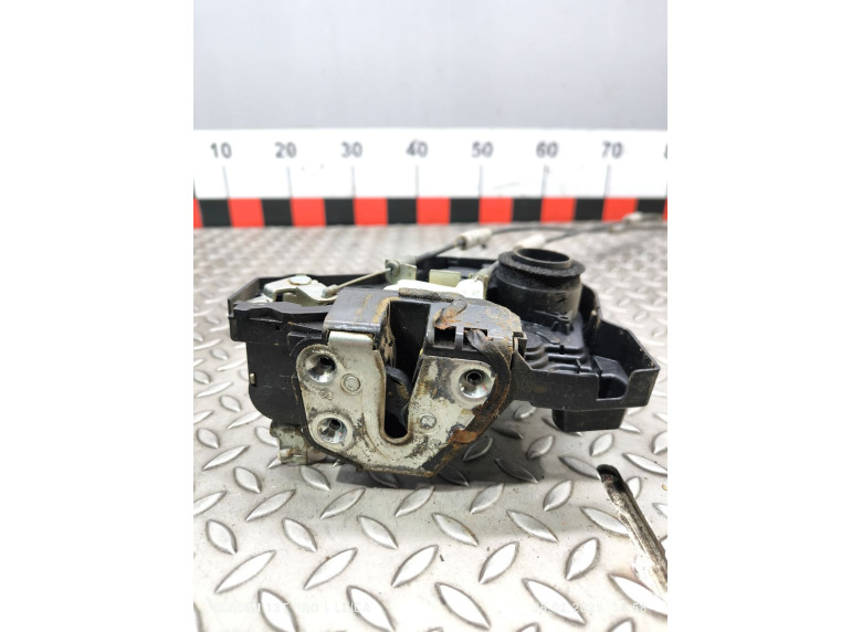 Замок двери передней левой к Geely Emgrand X7, 2014г.