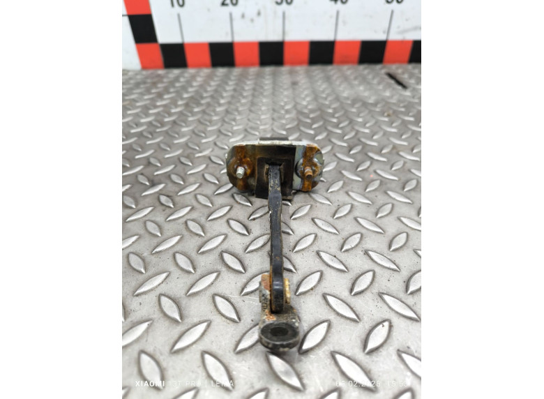 Ограничитель открывания двери к Geely Emgrand X7, 2014г.