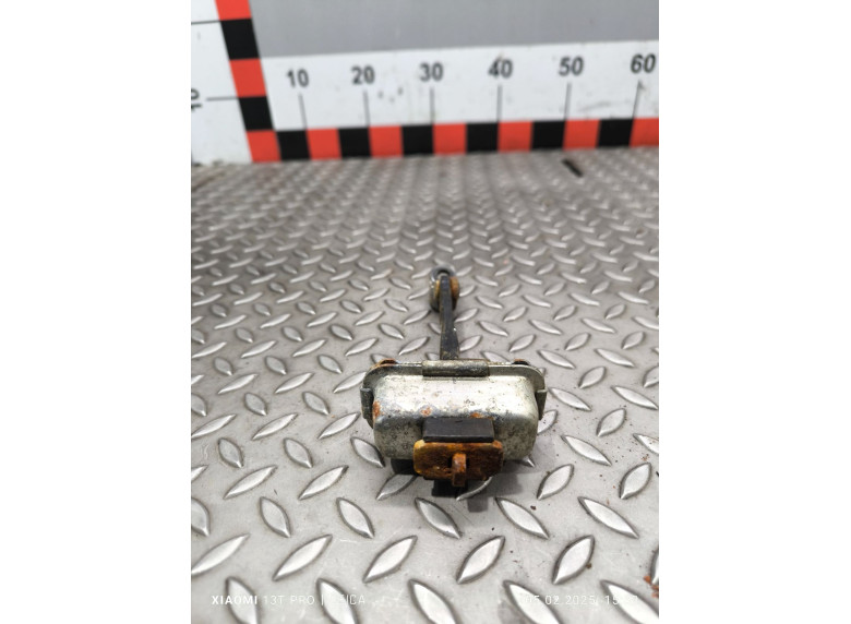 Ограничитель открывания двери к Geely Emgrand X7, 2014г.