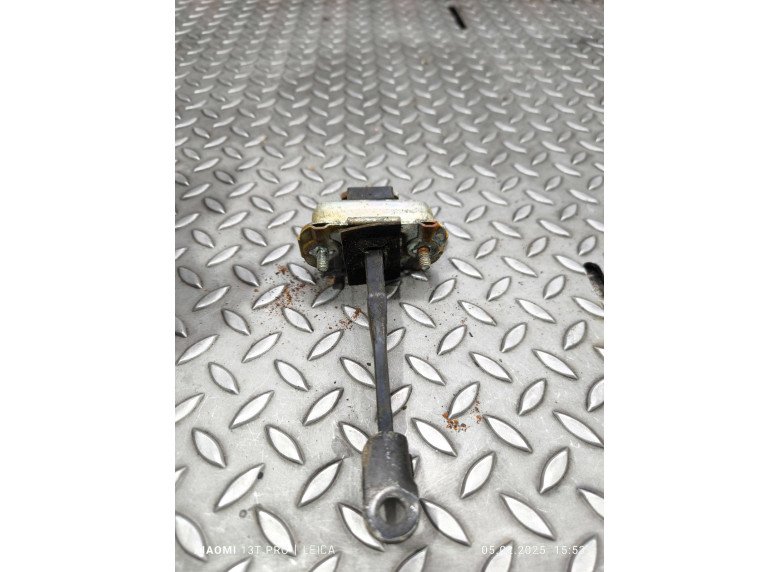 Ограничитель открывания двери к Geely Emgrand X7, 2014г.