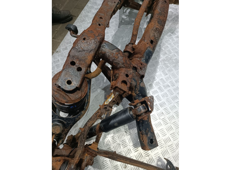 Балка подвески задняя к Geely Emgrand X7, 2015г.