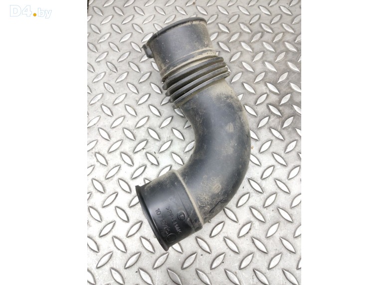 Патрубок воздушного фильтра к Renault Duster undefined г.