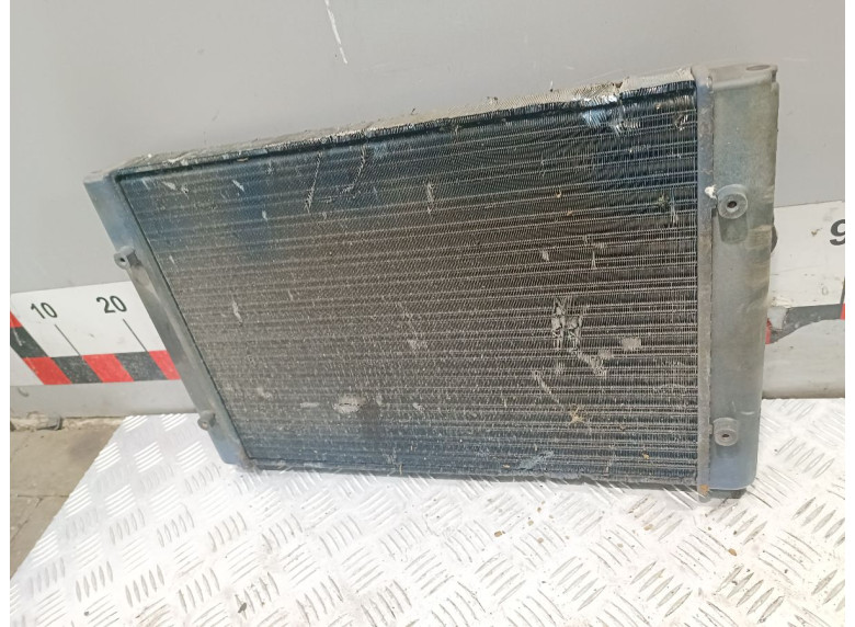 Радиатор (основной) к Volkswagen Golf, 1988г.