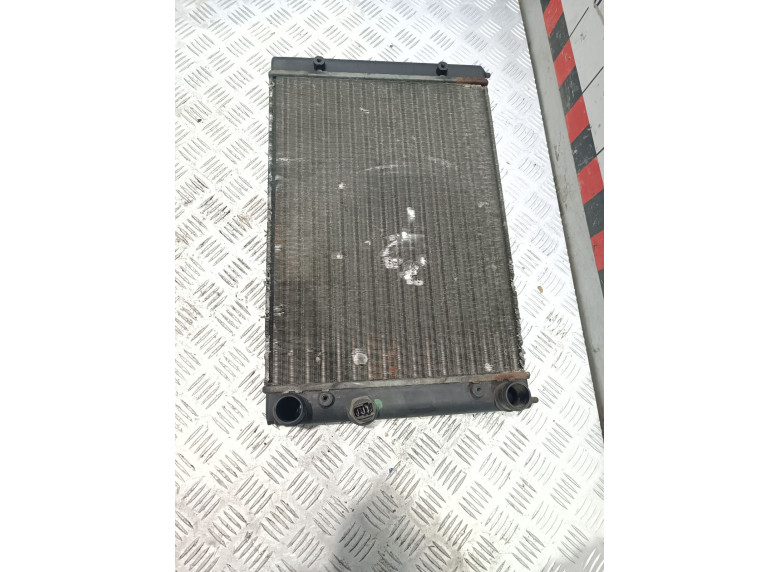 Радиатор (основной) к Volkswagen Golf, 1988г.