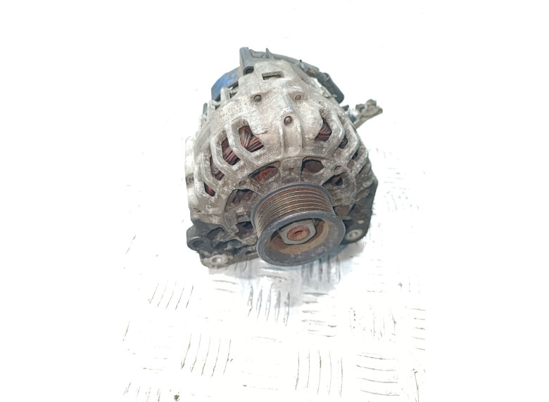 Генератор к Volkswagen Polo, 2005г.
