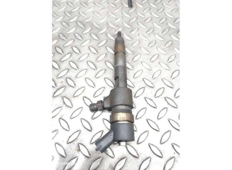 Форсунка к Opel Vectra, 2003г.