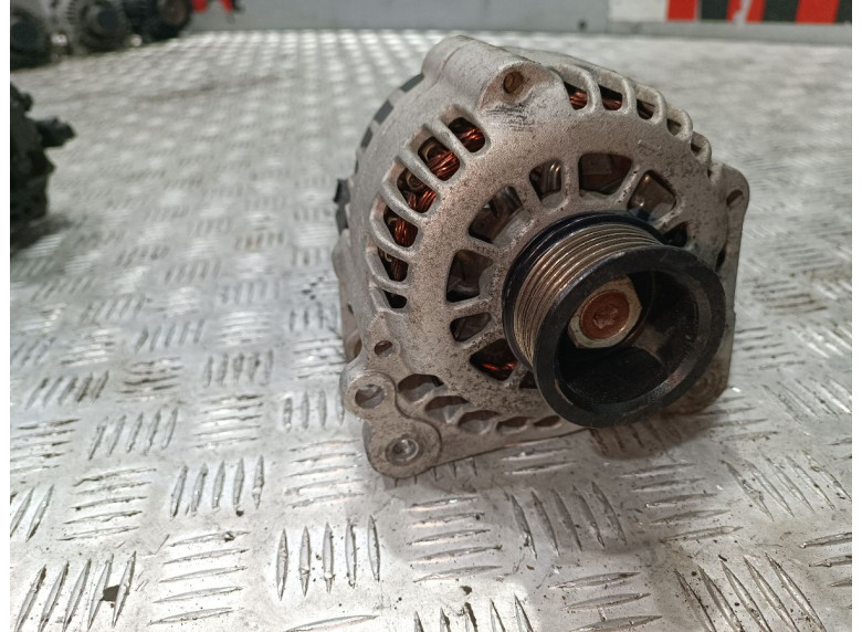 Генератор к Volkswagen Golf, 2000г.