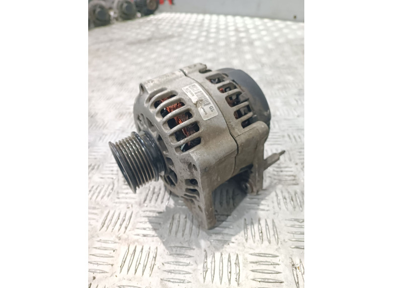 Генератор к Volkswagen Golf, 2000г.