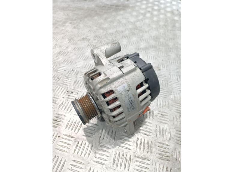 Генератор к Opel Insignia, 2010г.