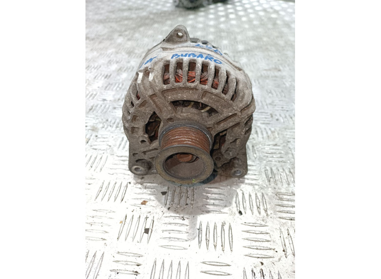 Генератор к Opel Vivaro, 2010г.